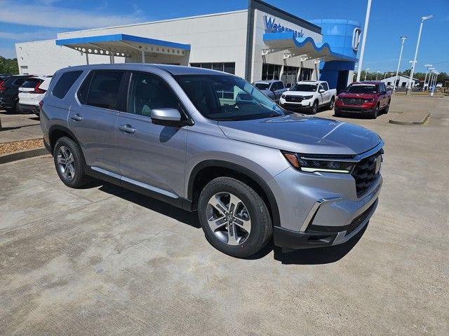 new 2025 Honda Pilot car, priced at $47,800