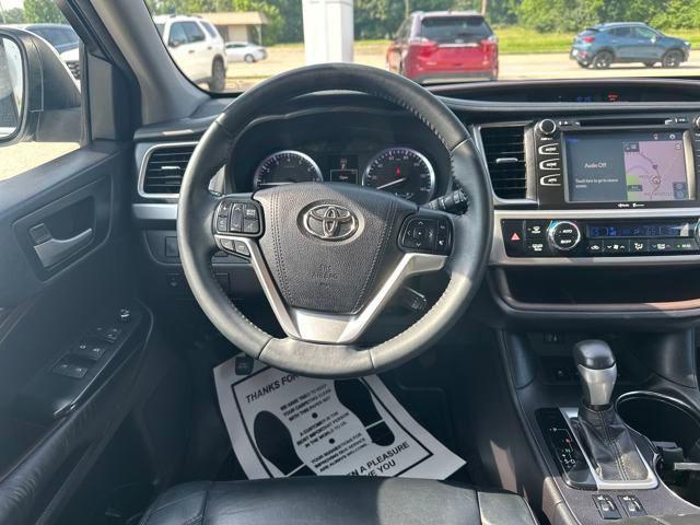 used 2015 Toyota Highlander car, priced at $16,695