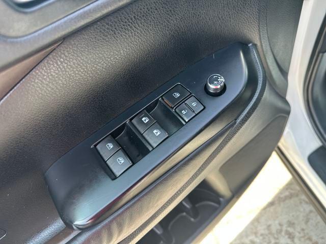 used 2015 Toyota Highlander car, priced at $16,695
