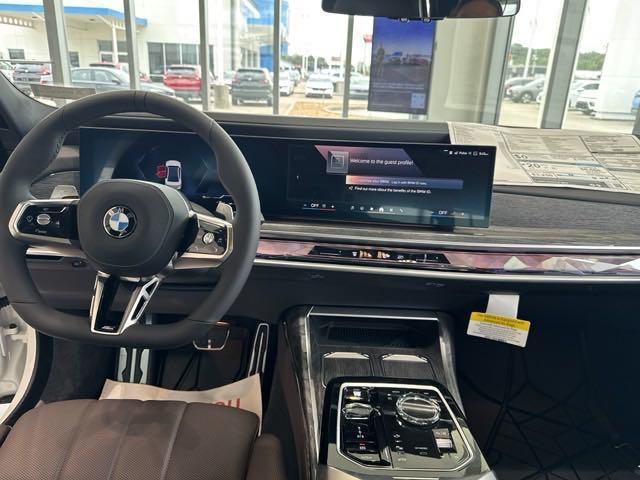 new 2024 BMW 760 car, priced at $126,275