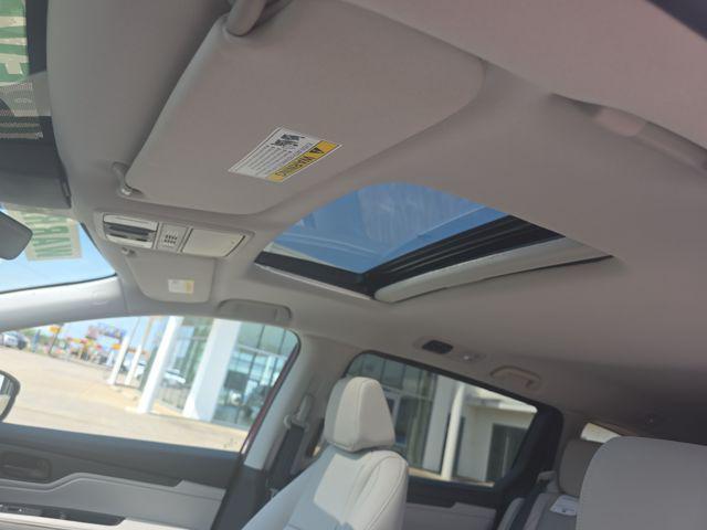 new 2026 Honda Odyssey car, priced at $45,340