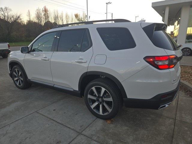 new 2025 Honda Pilot car, priced at $51,450