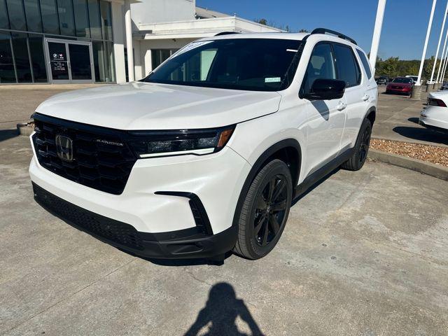 new 2025 Honda Pilot car, priced at $57,260
