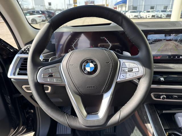 new 2025 BMW X7 car, priced at $93,335