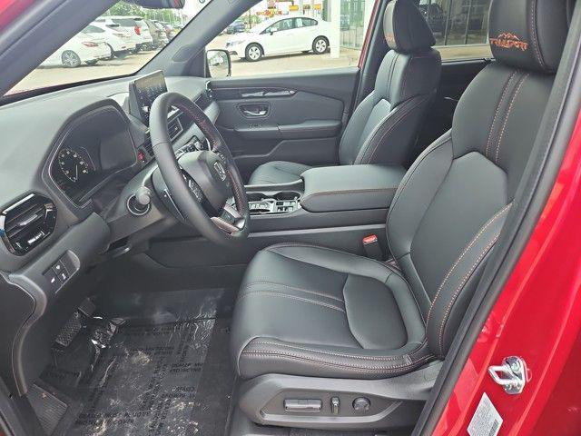 new 2025 Honda Pilot car, priced at $51,305