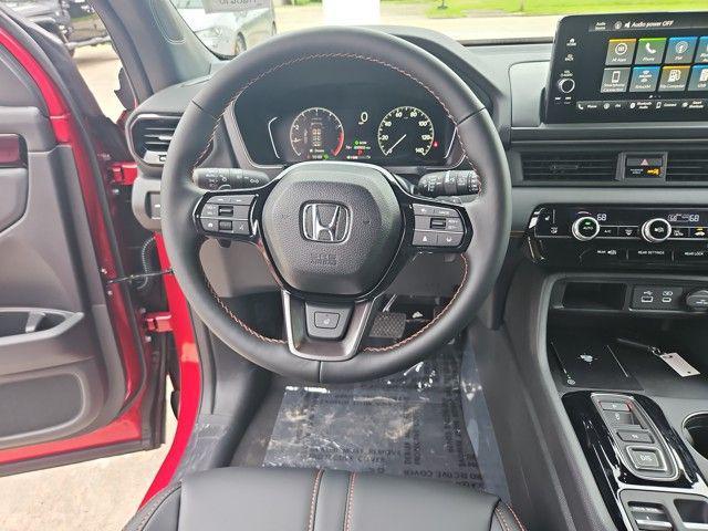 new 2025 Honda Pilot car, priced at $51,305