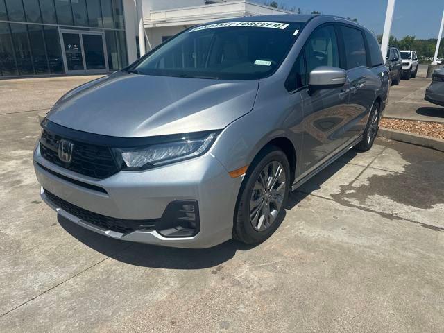 new 2026 Honda Odyssey car, priced at $48,990