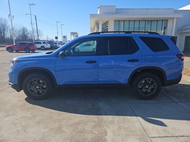 new 2025 Honda Pilot car, priced at $51,785