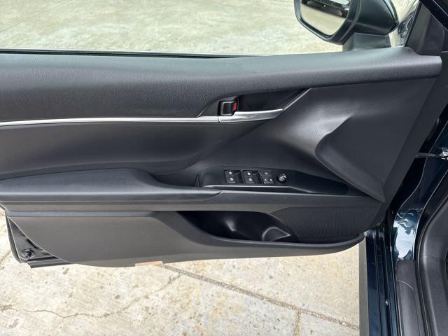 used 2019 Toyota Camry Hybrid car, priced at $20,195