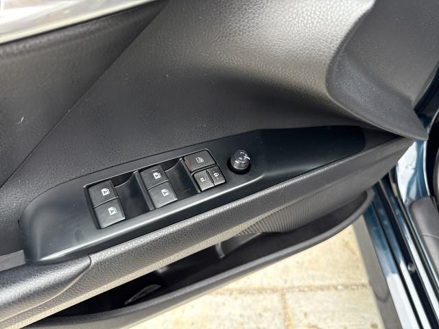 used 2019 Toyota Camry Hybrid car, priced at $20,195
