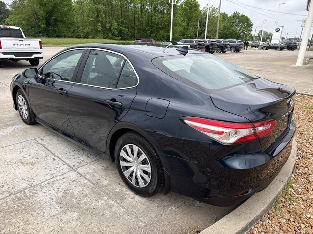 used 2019 Toyota Camry Hybrid car, priced at $20,195