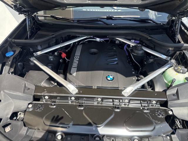 new 2026 BMW X7 car, priced at $100,425