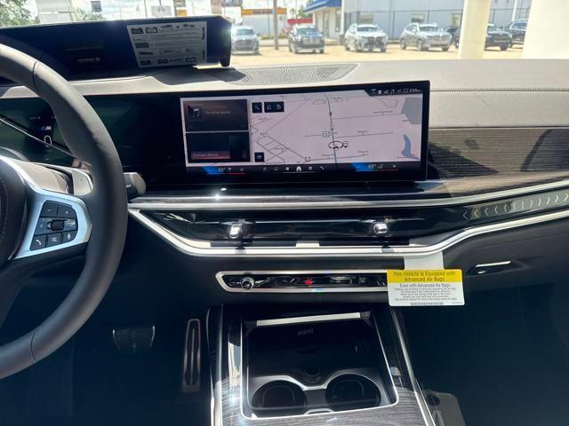 new 2026 BMW X7 car, priced at $100,425