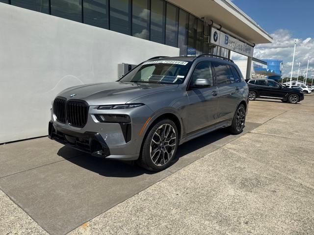 new 2026 BMW X7 car, priced at $100,425