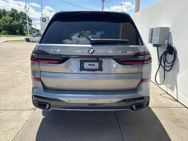 new 2026 BMW X7 car, priced at $100,425