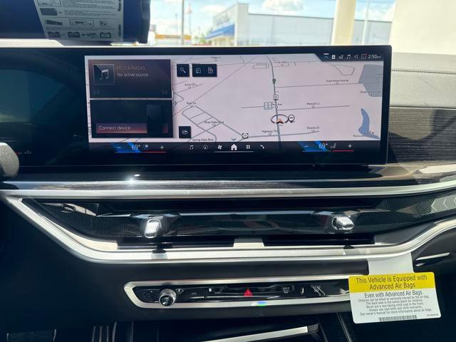 new 2026 BMW X7 car, priced at $100,425