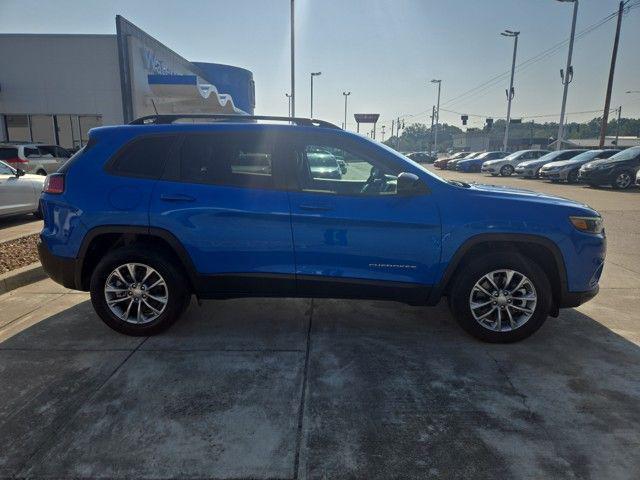 used 2022 Jeep Cherokee car, priced at $22,395