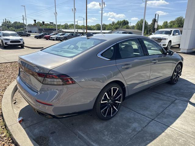 new 2025 Honda Accord Hybrid car, priced at $40,905
