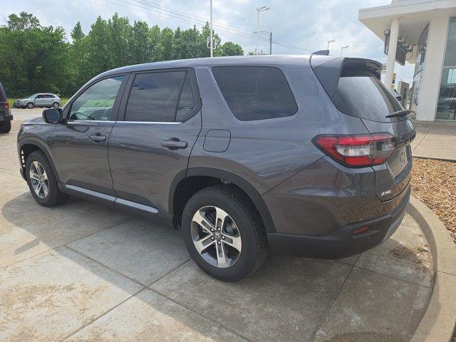 new 2025 Honda Pilot car, priced at $47,050