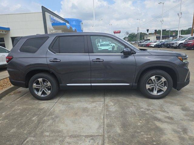 new 2025 Honda Pilot car, priced at $47,050