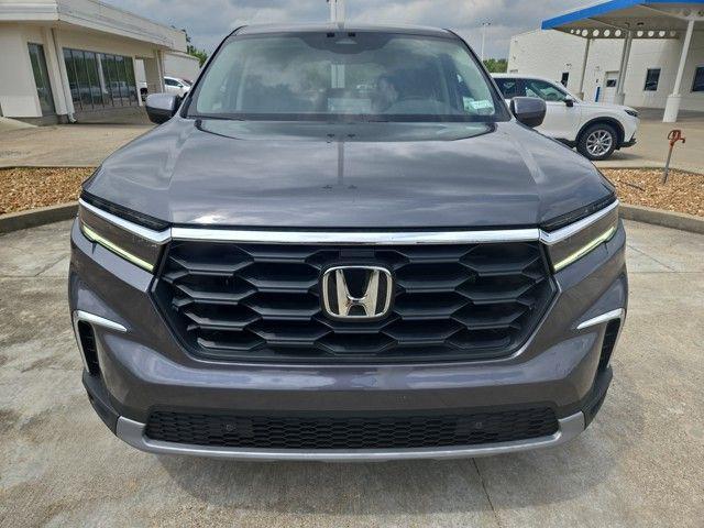 new 2025 Honda Pilot car, priced at $47,050