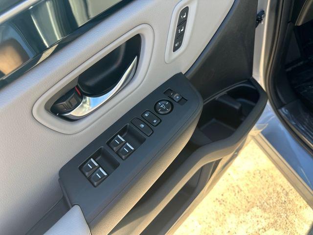new 2025 Honda Pilot car, priced at $51,095