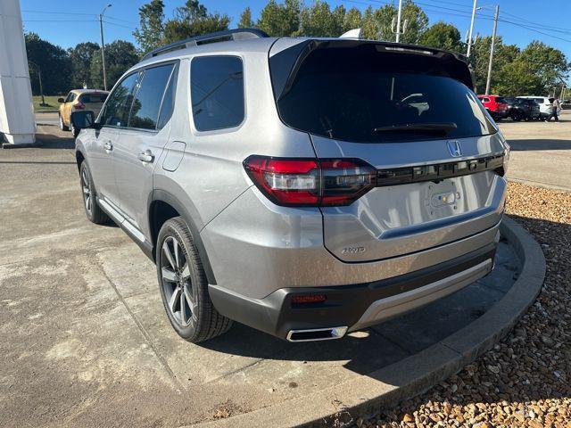 new 2025 Honda Pilot car, priced at $51,095