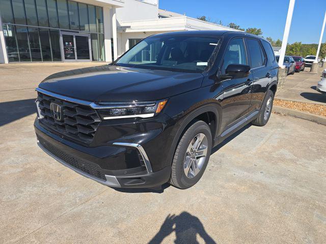 new 2025 Honda Pilot car, priced at $47,095