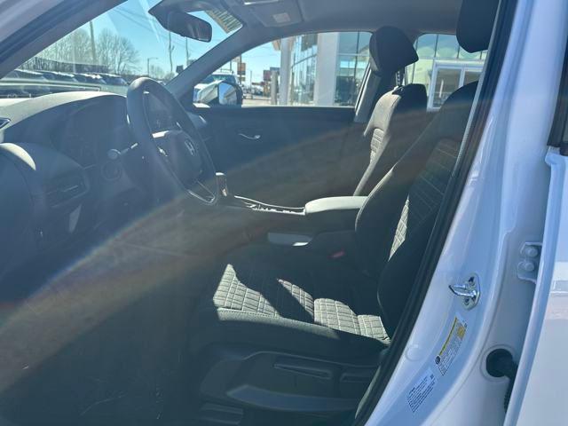 new 2025 Honda HR-V car, priced at $28,750