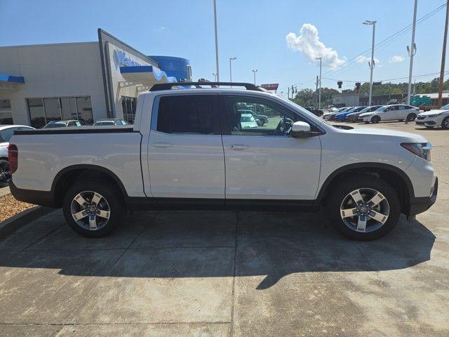 new 2025 Honda Ridgeline car, priced at $47,385