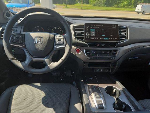 new 2025 Honda Ridgeline car, priced at $47,385