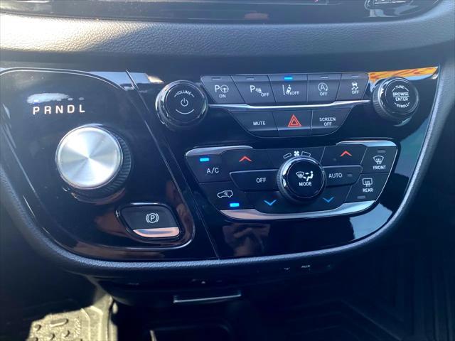used 2020 Chrysler Pacifica car, priced at $26,995