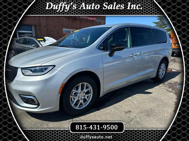 used 2024 Chrysler Pacifica car, priced at $32,995