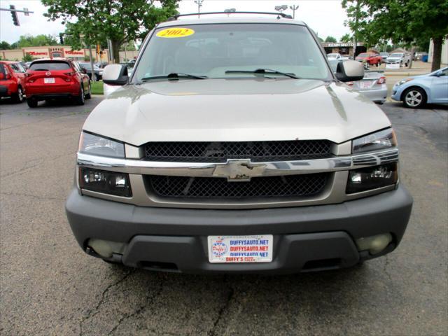 used 2002 Chevrolet Avalanche car, priced at $3,995