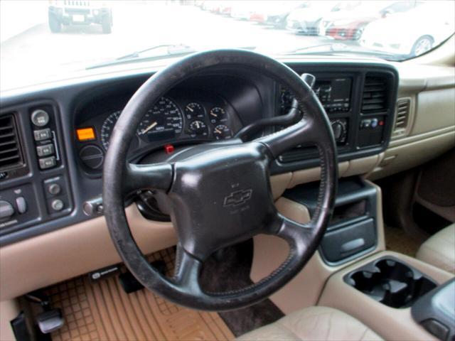 used 2002 Chevrolet Avalanche car, priced at $3,995