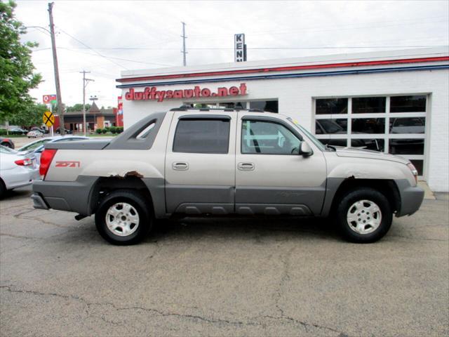 used 2002 Chevrolet Avalanche car, priced at $3,995