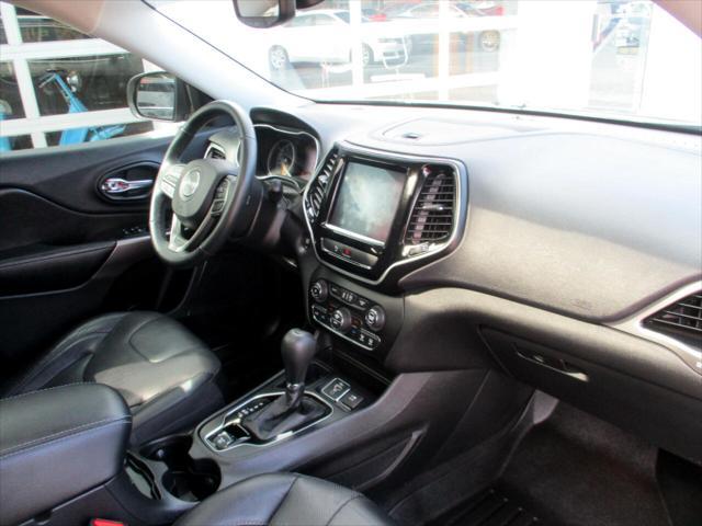 used 2019 Jeep Cherokee car, priced at $18,996