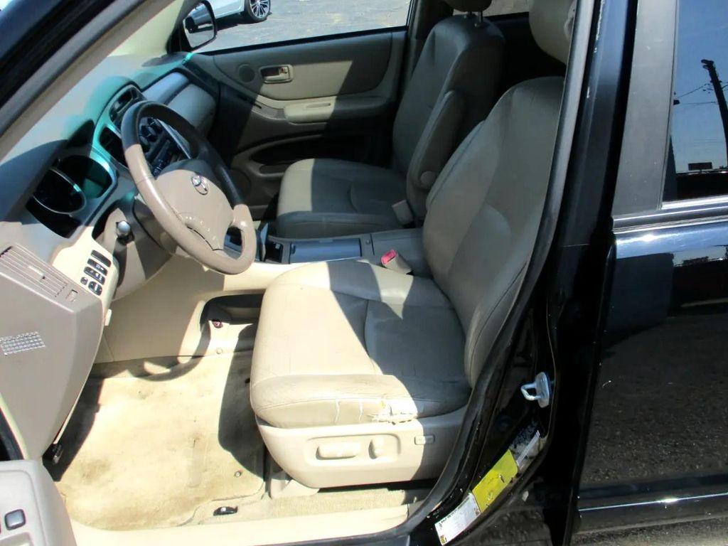 used 2007 Toyota Highlander car, priced at $4,795