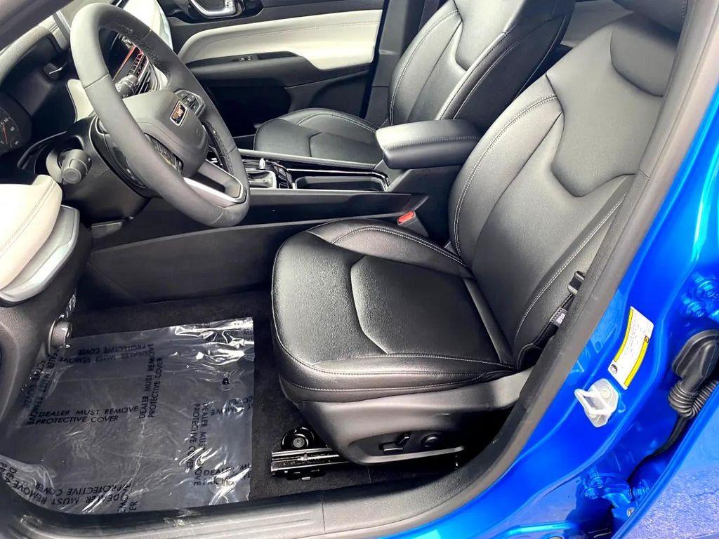 used 2025 Jeep Compass car, priced at $28,995