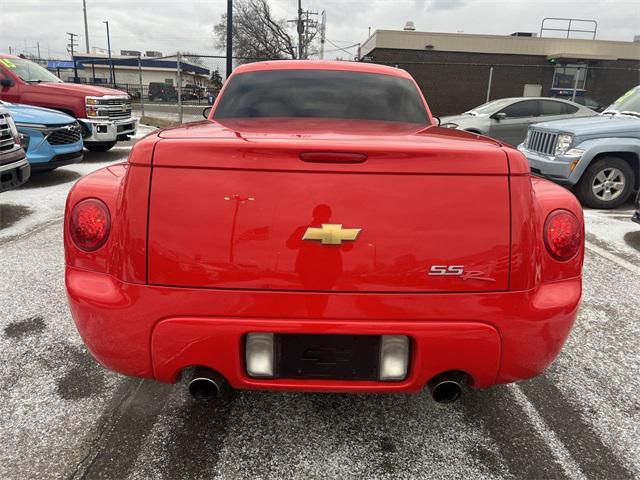 used 2004 Chevrolet SSR car, priced at $15,500