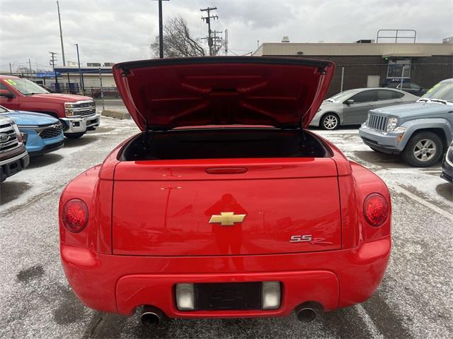 used 2004 Chevrolet SSR car, priced at $15,500