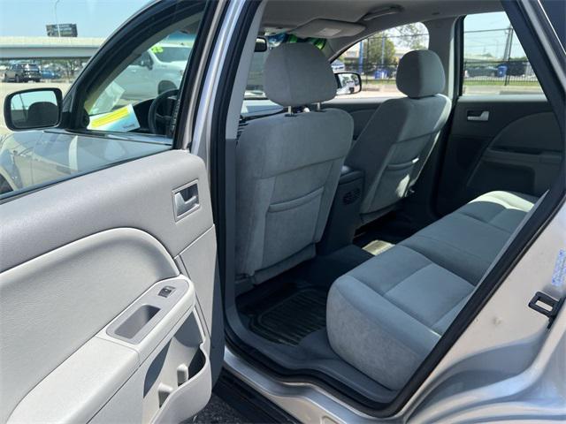 used 2007 Ford Five Hundred car, priced at $6,000