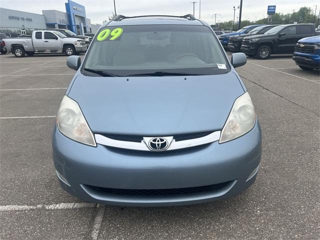 used 2009 Toyota Sienna car, priced at $6,500