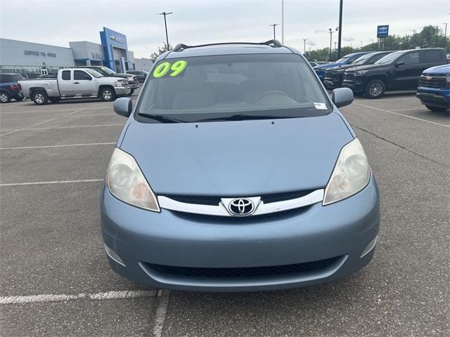 used 2009 Toyota Sienna car, priced at $5,500