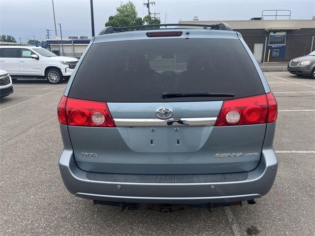 used 2009 Toyota Sienna car, priced at $6,500