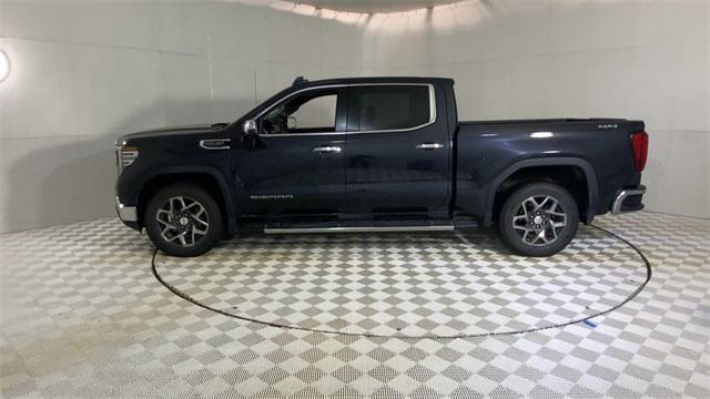 used 2022 GMC Sierra 1500 car, priced at $41,084