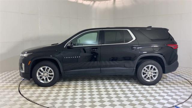 used 2022 Chevrolet Traverse car, priced at $27,580