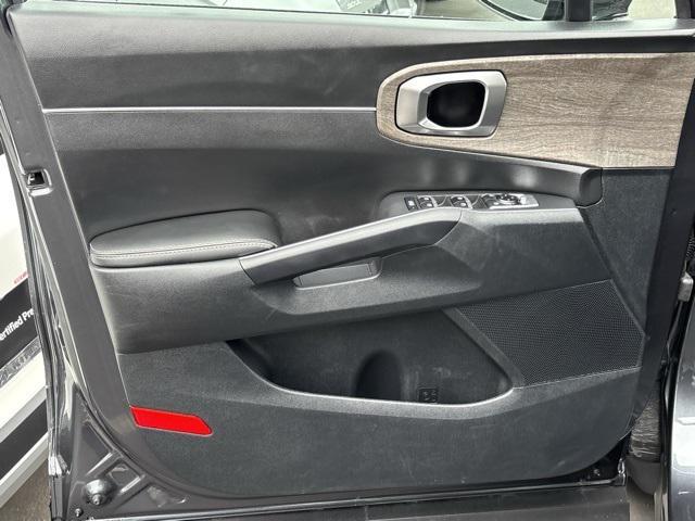 used 2023 Kia Sorento car, priced at $35,806