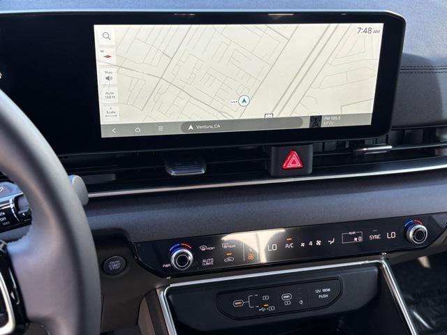 used 2025 Kia Carnival car, priced at $41,902