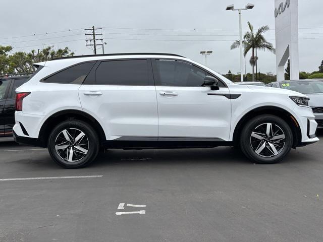 used 2022 Kia Sorento car, priced at $31,297